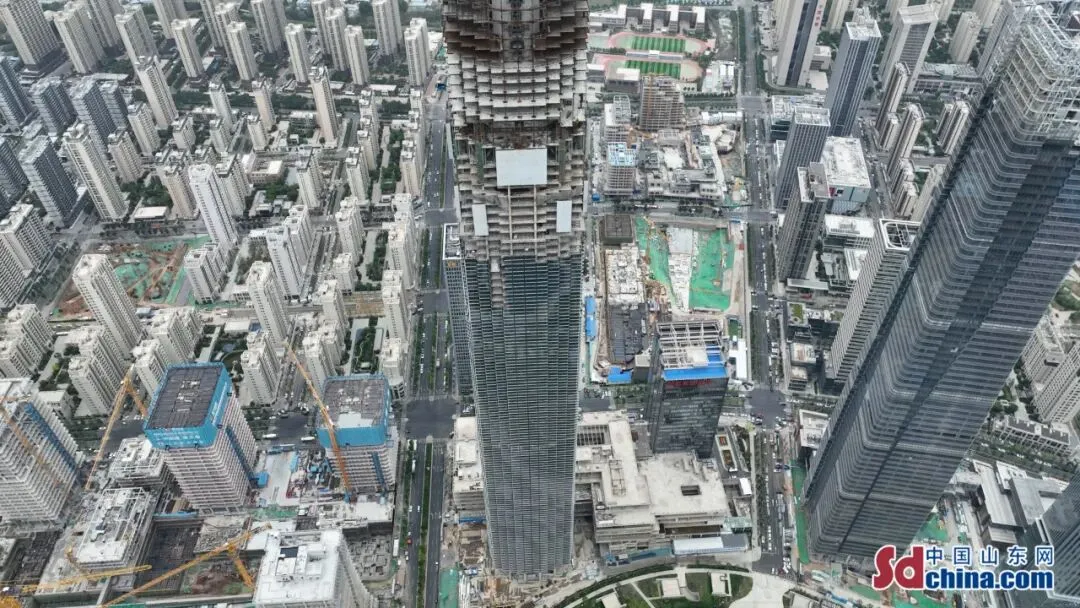 【钢结构·工程】428米“山东第一高”外框钢结构实现封顶(图7) 图片